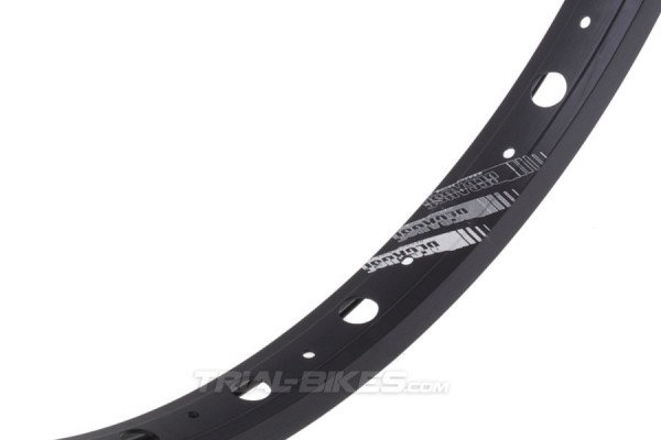 Llanta delantera Because 26'' 32mm 28H