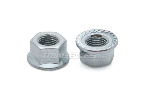 Monty 219 Kamel axle nuts
