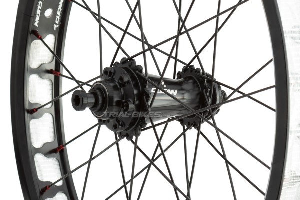Rueda trasera Clean X3 19” Disco Eje Pasante
