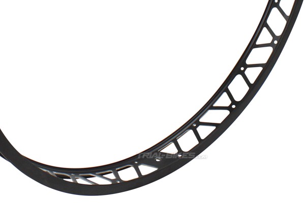 Llanta trasera Clean Trials Pro 26"