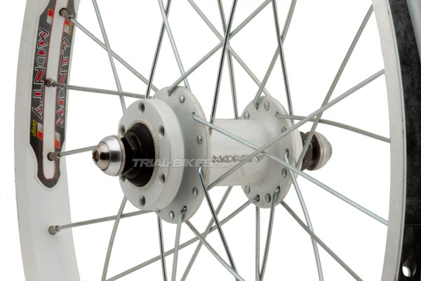 Rueda delantera Monty 205 PR 18"