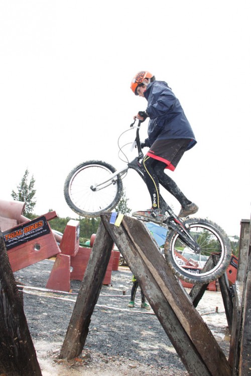 Equipo Junior de TrialBikes en Zalamea Equipo-Junior-de-TrialBikes-en-Zalamea