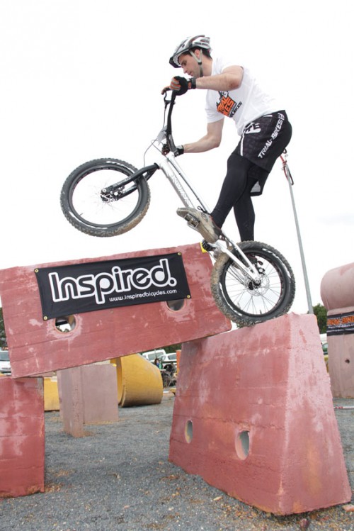 Inspired patrocinó el Campeonato de Trial Bici de Zalamea biketrial-zalamea